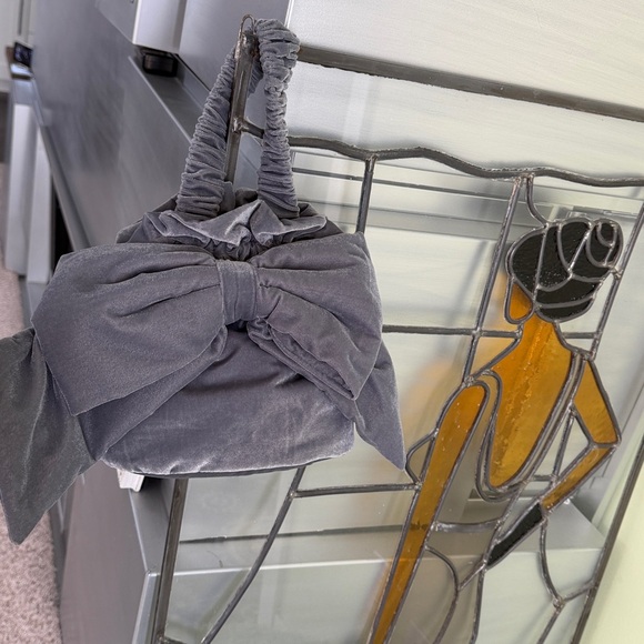 Free People Belle Velvet Bow Bag - Picture 6 of 12